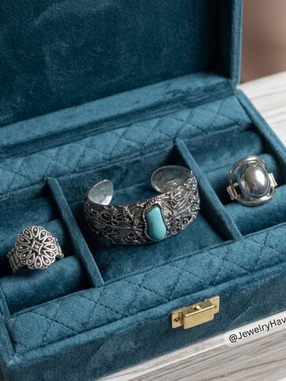 ✨ New Western Boho Silver Statement Jewelry Set - Cuff Bracelet & Stretchy Rings